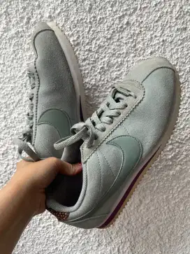 Sepatu Nike Cortez