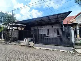 Jual rumah wiguna timur regency one gate sistem
