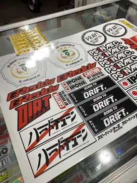 Cetak Stiker / Pasang Stiker / Stiker Cutting
