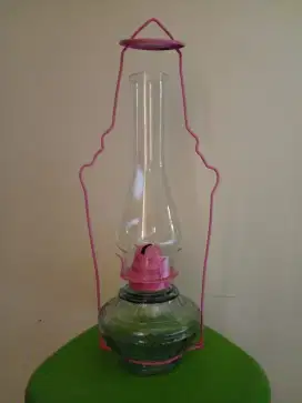 Lampu minyak Antik