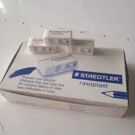 Penghapus Staedtler Rasoplast 526 B40