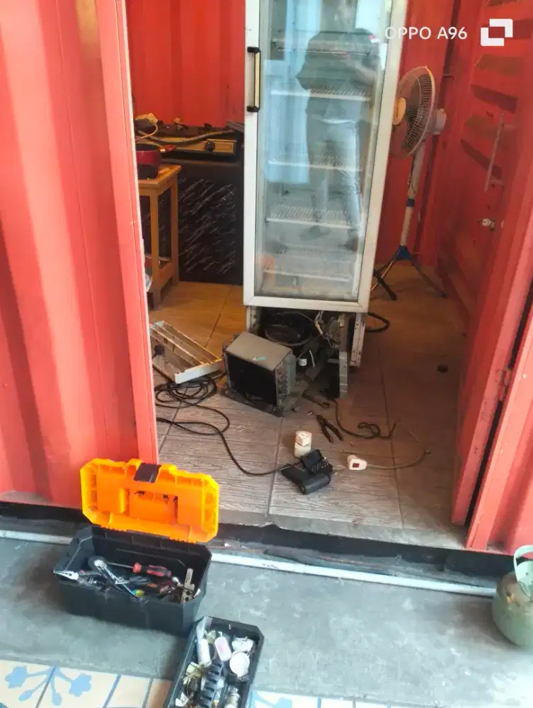 Servis kulkas AC dan mesin cuci
