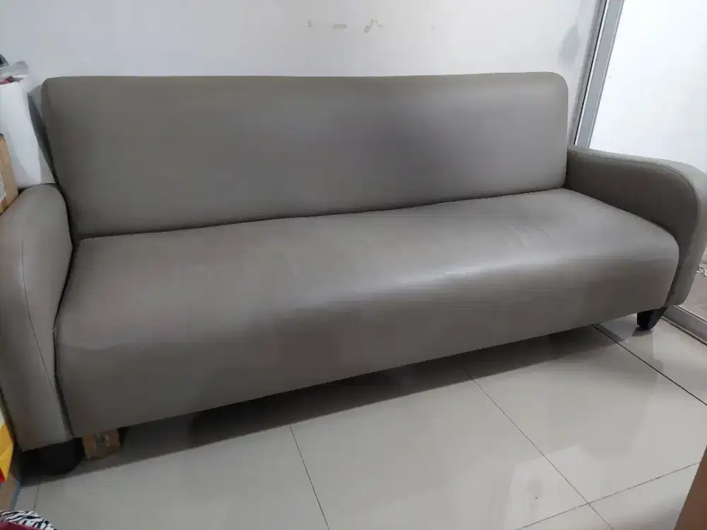 sofa ruang tamu