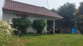 Dijual Villa di Kampung Jambu, Bogor