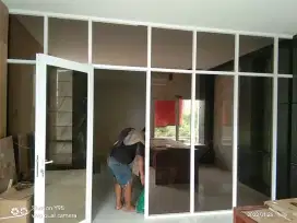 Sekat ruangan aluminium pintu & jendela kaca