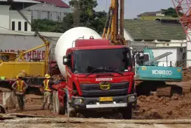 Readymix beton cor tiga roda
