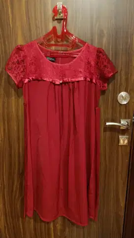 Terusan hamil merah renda