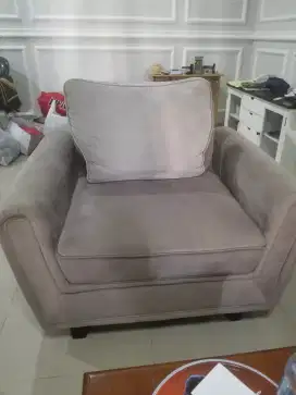 Sofa 1 seat (tempat duduk) warna abu