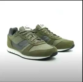 Sepatu Casual League
