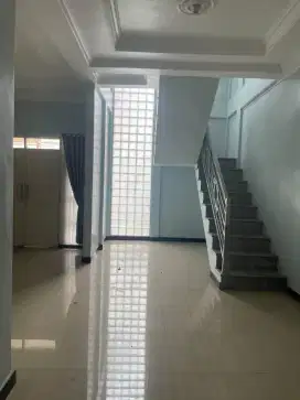 Disewakan rumah, bisa buat tempat tinggal atau kos kosan