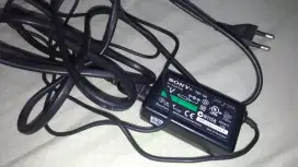 Charger PSP original Kondisi normal