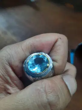Cincin Topaz HQ