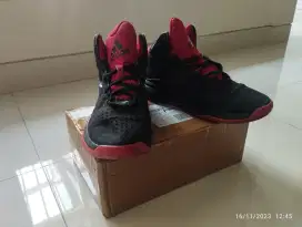 Sepatu Adidas Black Red 42