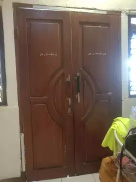 PINTU KAYU BEKAS DI KOTA BOGOR TIPE 2 PINTU