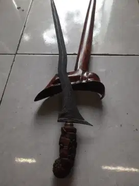 Keris cirebon Luk 3 antik jangkung pamor miring lintang kemukus