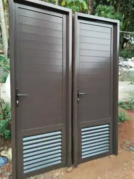 Pintu kamar mandi almunium double panel