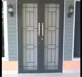 Pintu besi / pintu ram nyamuk ( pintu besi pengaman)