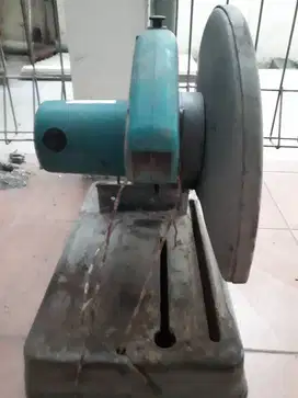 Circle Cut-Off Makita 2414 NB (A-422)