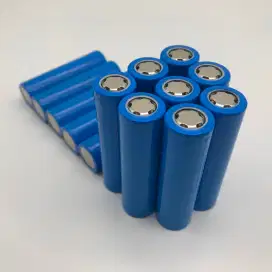 Batrai 18650 biru
2000mah new