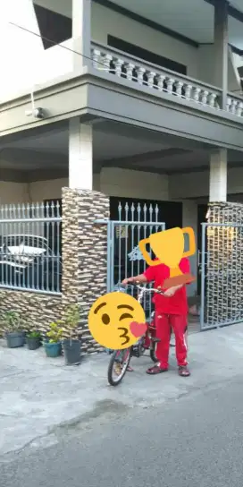 Surabaya Barat Disewakan murah rumah 2lt luas nyaman