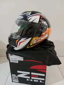 Helm zeus zs 811