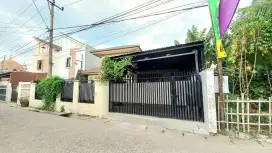 Rumah second - 3 Menit ke Tol Margonda