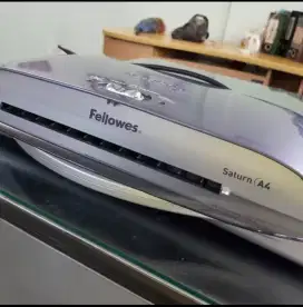 Mesin Laminasi Fellowes Type Saturn A4