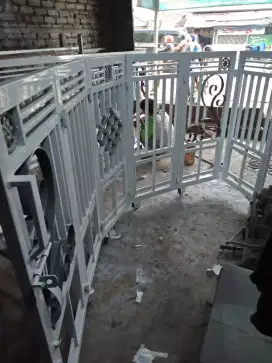 Pagar pintu gerbang galvanis rumah