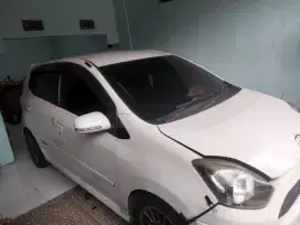 pasang kaca film untuk mobil panggilan