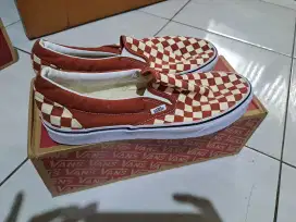 Sepatu original vans slip on checkerboard red chili sauce size 44/10.5