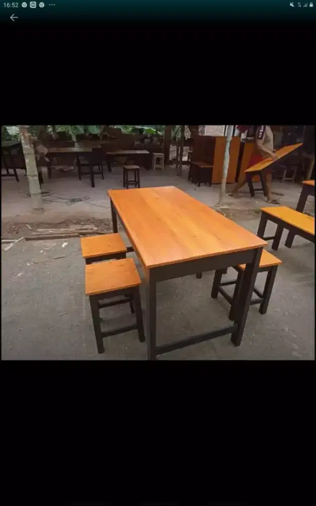 Meja kursi warung makan