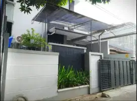 Dijual Rumah Strategis Tengah Kota