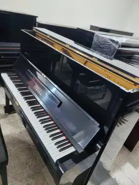 Piano Yamaha U1- M