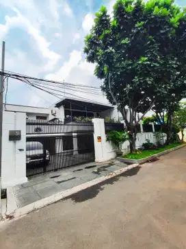 DIJUAL RUMAH MEWAH KAYU PUTIH PULOGADUNG JAKARTA TIMU