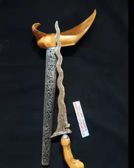 Keris Kuningan Naga