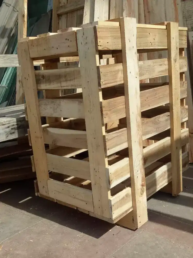 Peti packing kayu