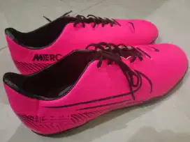 Sepatu futsal nike