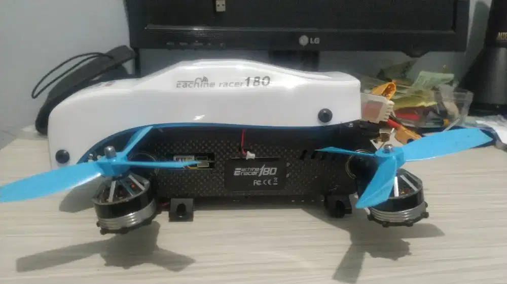 Drone Eachine Racer Tilt 180