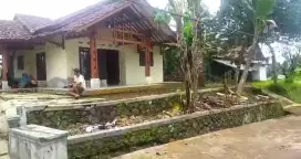 Di Jual rumah cocok  utk villa