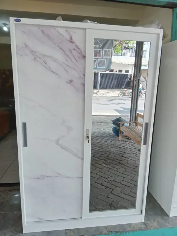 Lemari Besi Import 2pintu Ukuran 120x50x180cm