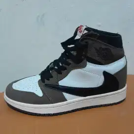 Dijual Cepat Sepatu Nike Jordan travis Scott Kondisi Super