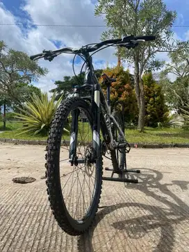 Sepeda Specialized Epic