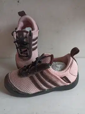 Sepatu Adidas baby original size 23