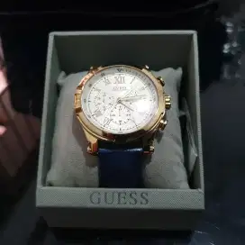 Jam tangan Guess Chronograph W110564