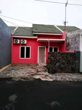Dijual Rumah KGV 1 blok O Telukjambe Karawang Barat NEGO!