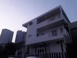 Rumah di Villa Pondok Indah, Jakarta Selatan