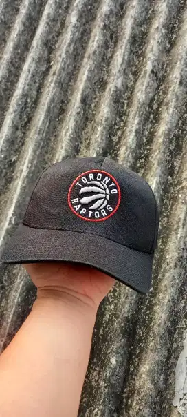 Topi Cap Mitchell and ness NBA Raptors second New era bekas