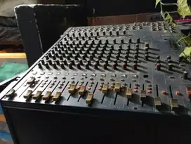 Mixer Audio Yamaha MG166cx