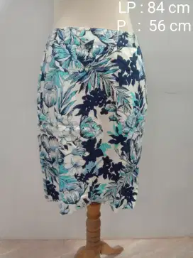 Rok Pantai Merk VanHeusen Preloved