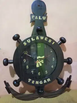 Jam dinding kayu asli palu